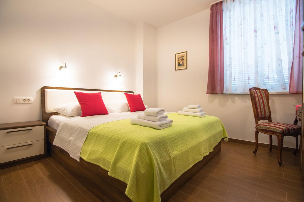 Apartment Vita Palit Esterno foto