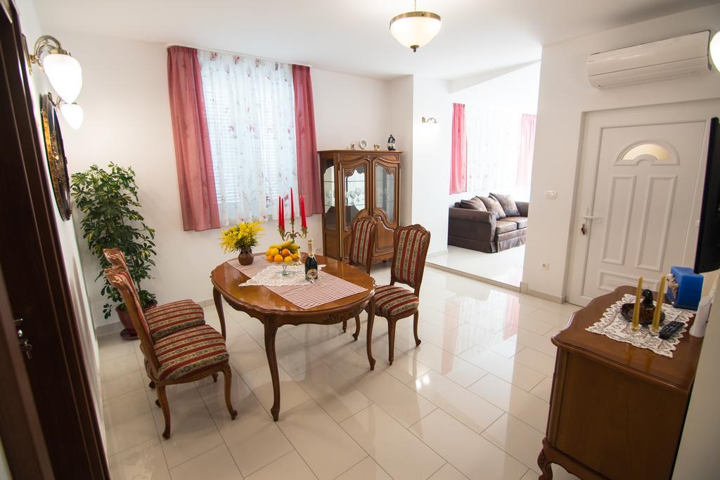 Apartment Vita Palit Esterno foto